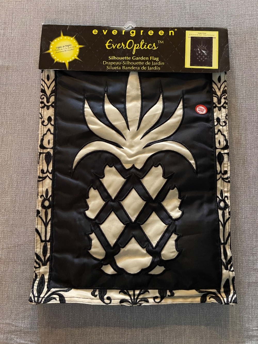 Lot of 3 NEW Double Sided Pineapple Garden Flags - Picture 4 of 9